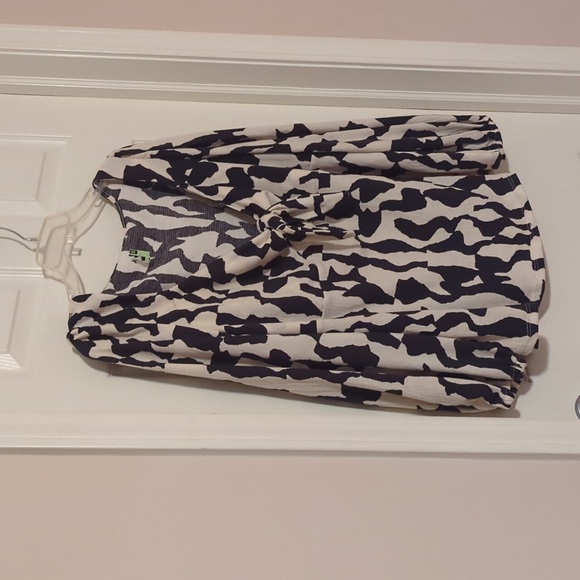 AVA & VIV NEW PLUS SIZE PRINT FRONT TIE BOW TOP 1X - Picture 4 of 11